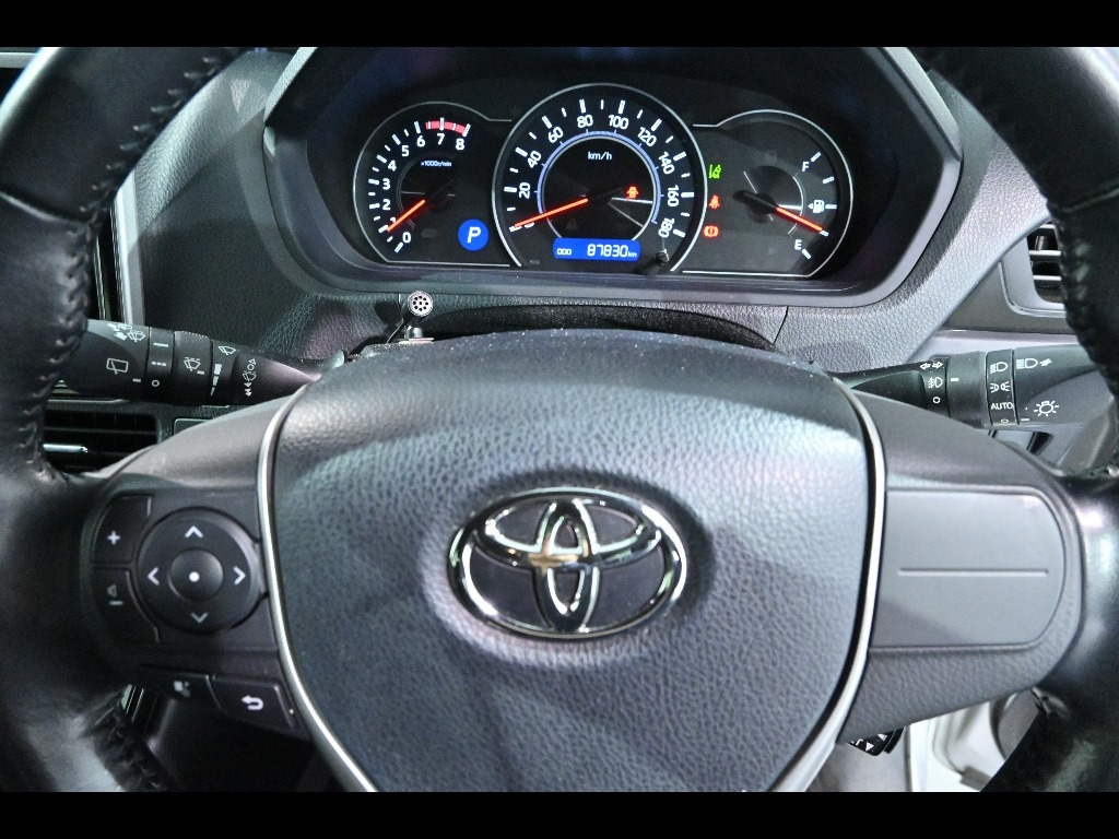 TOYOTA VOXY 2018