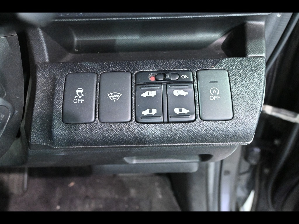 HONDA STEP WAGON 2013