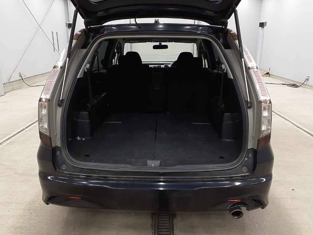 HONDA STREAM 2010
