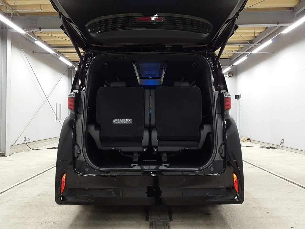TOYOTA ALPHARD 2025