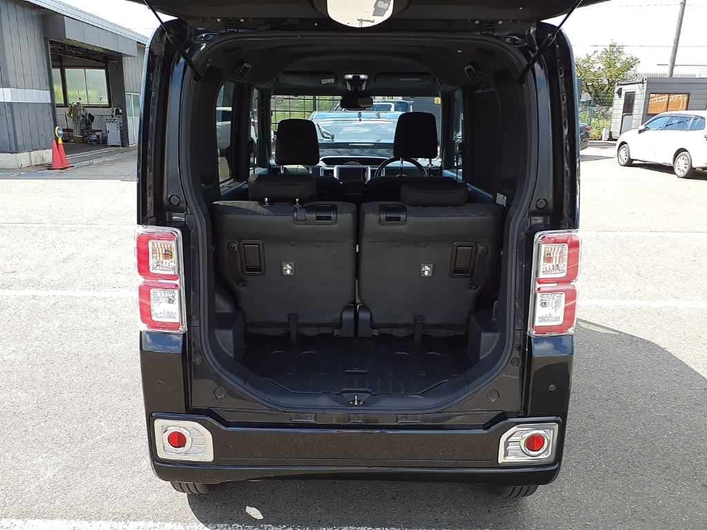 DAIHATSU WAKE 2020