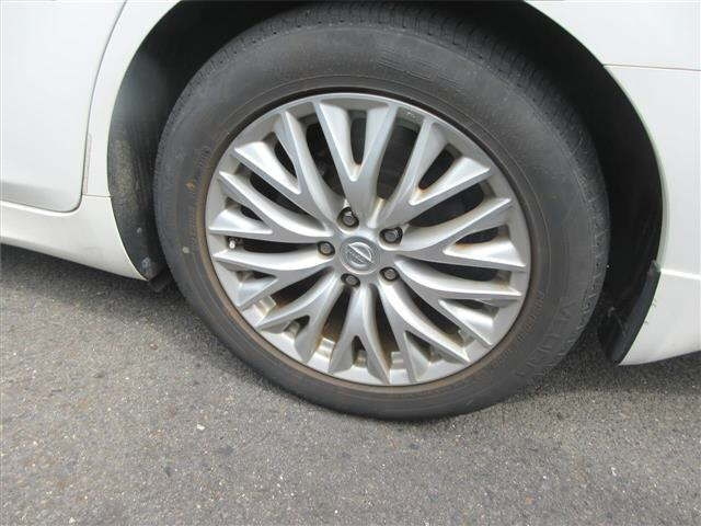 NISSAN FUGA 2013