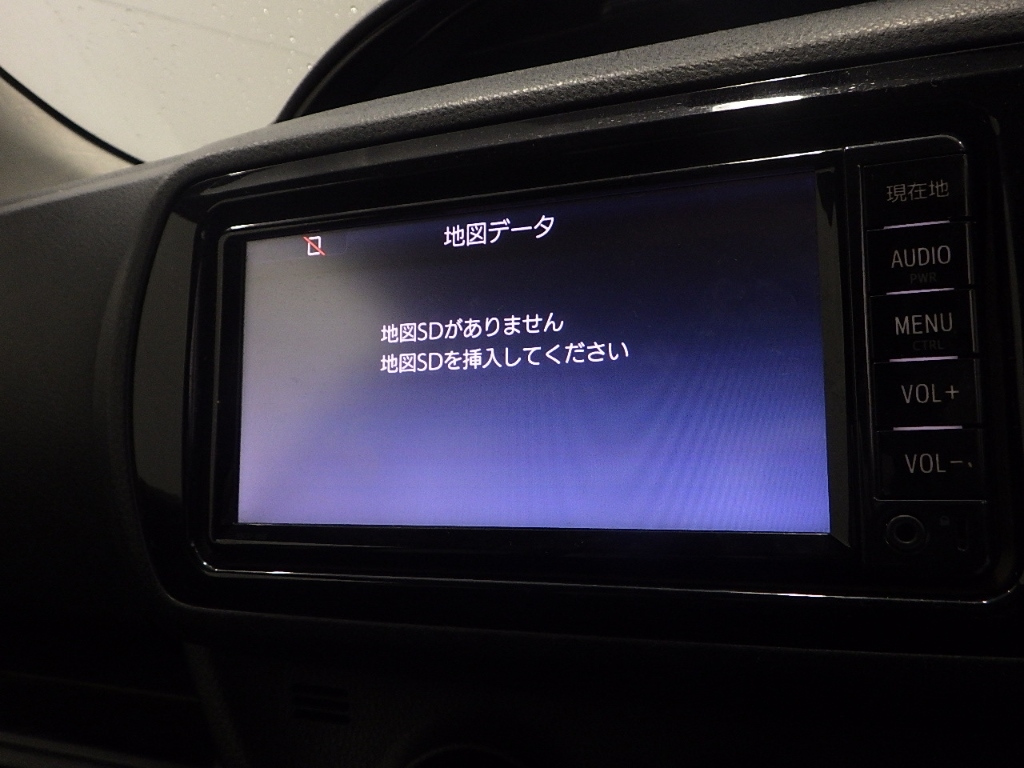 TOYOTA VITZ 2017