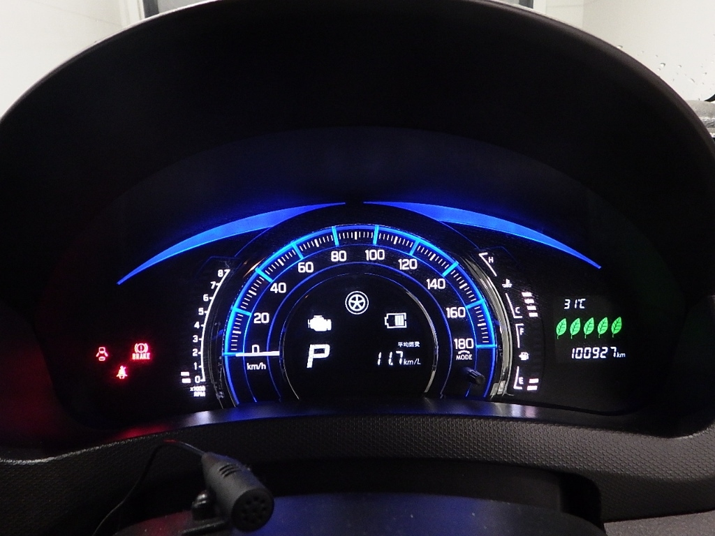 SUZUKI SWIFT 2015