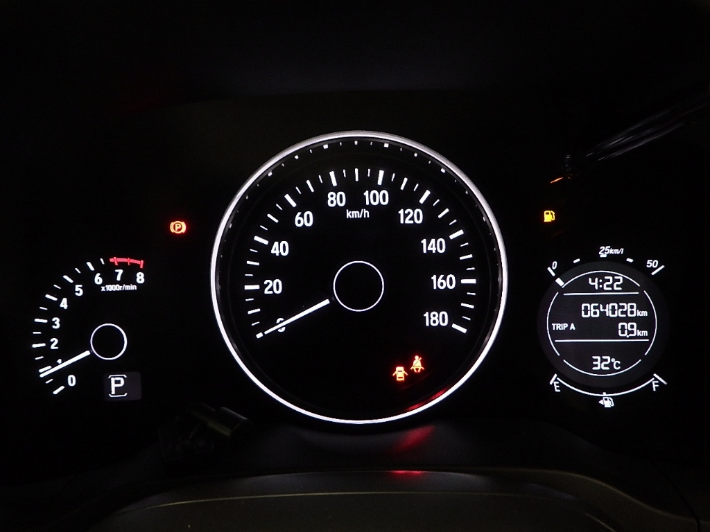 HONDA VEZEL 2015