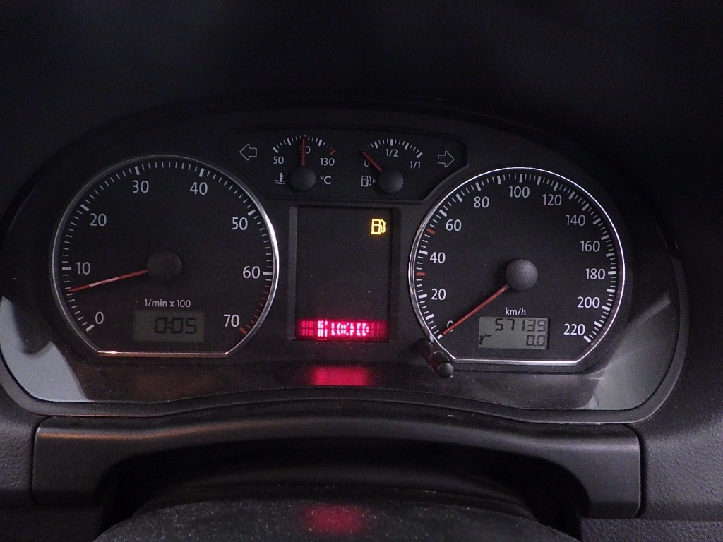 VOLKSWAGEN POLO 2008