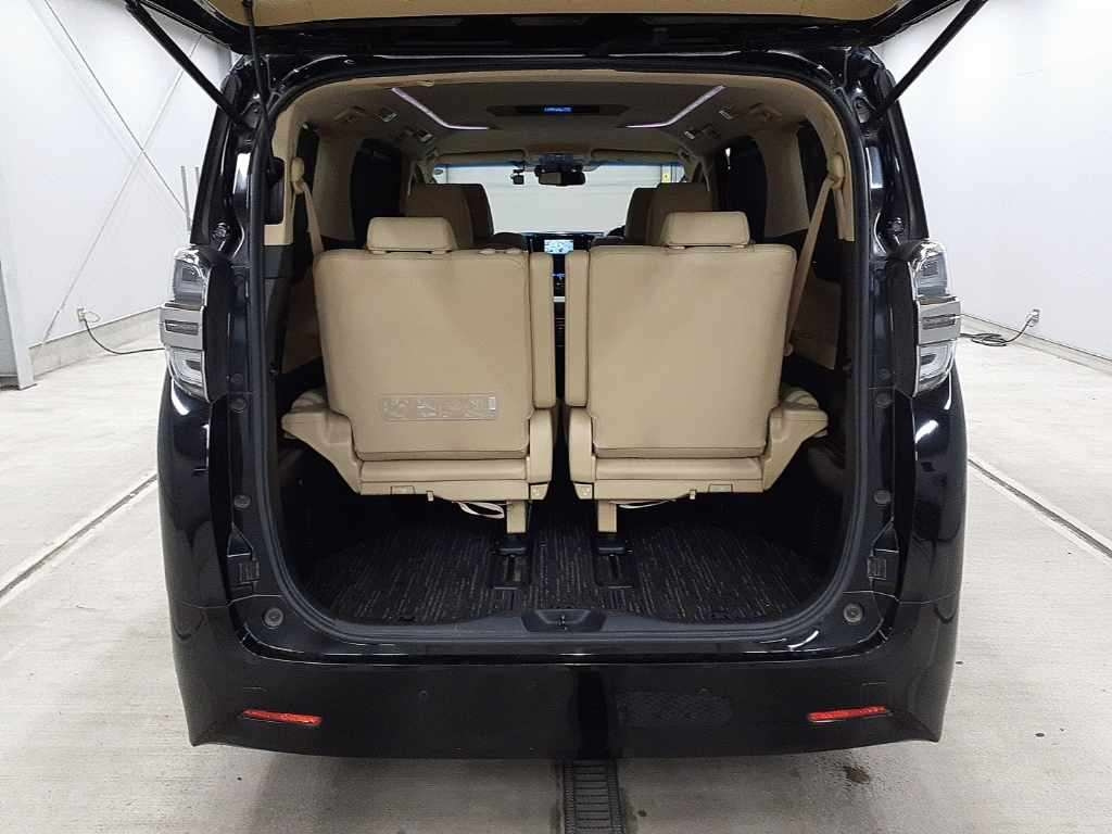 TOYOTA VELLFIRE 2018