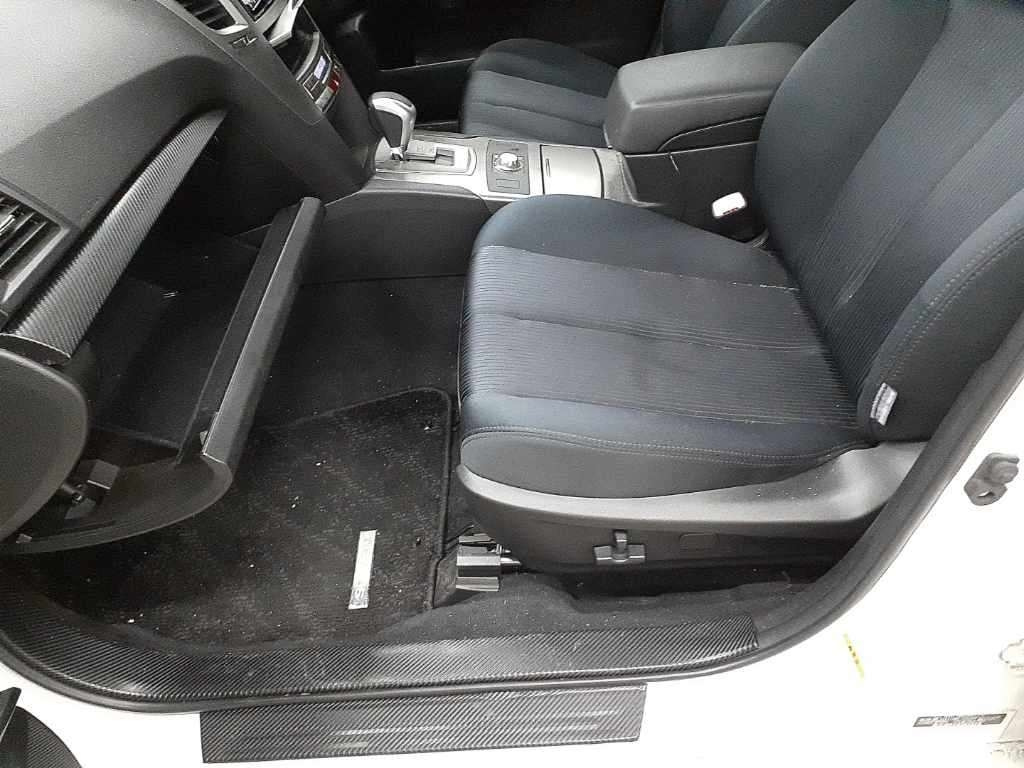 SUBARU LEGACY B4 2010