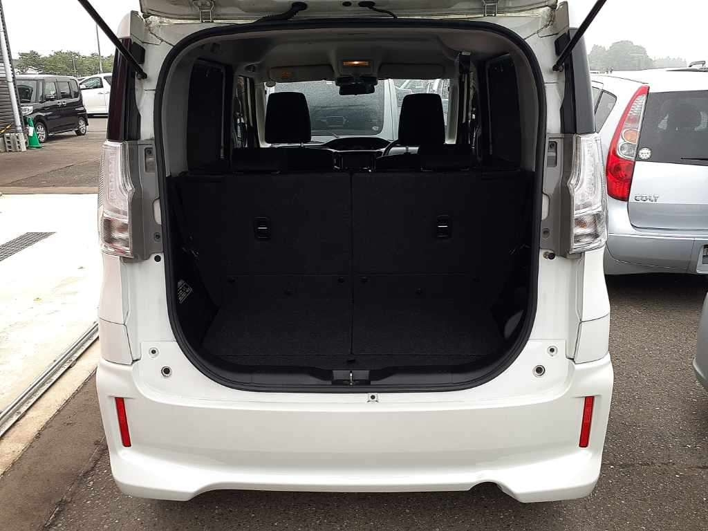 MITSUBISHI DELICA D2 2016