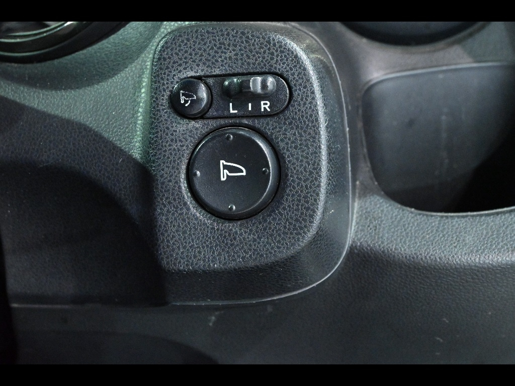 HONDA FIT SHUTTLE 2012