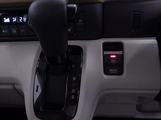 HONDA N BOX 2024