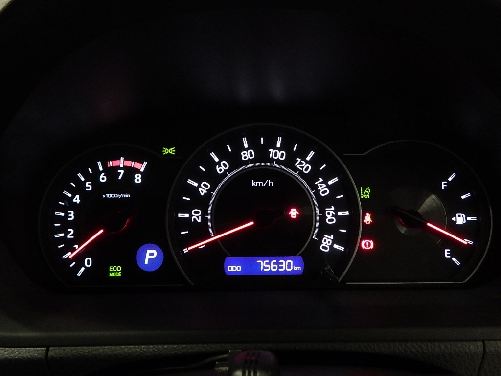 TOYOTA NOAH 2017
