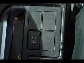TOYOTA VITZ 2014