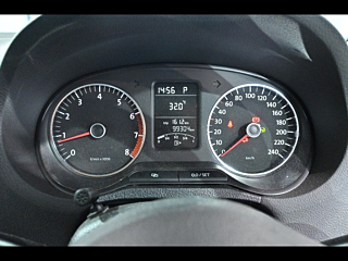 VOLKSWAGEN POLO 2012