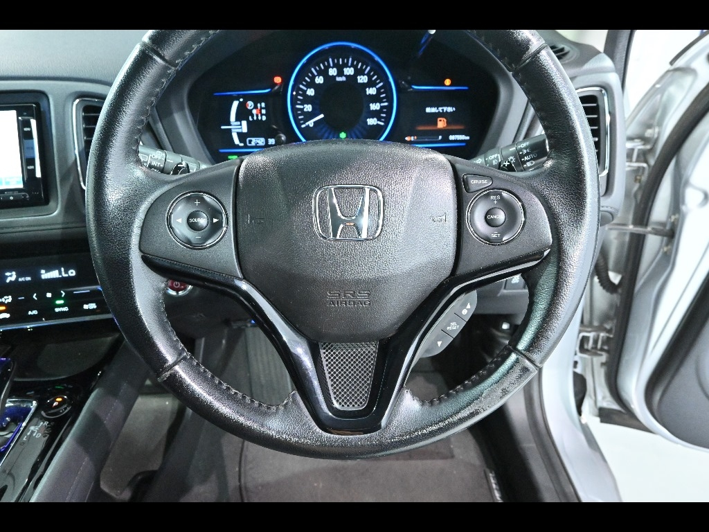 HONDA VEZEL 2015