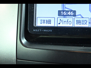 TOYOTA VOXY 2013