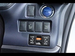 TOYOTA VOXY 2015