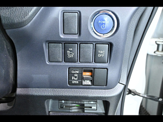 TOYOTA VOXY 2014