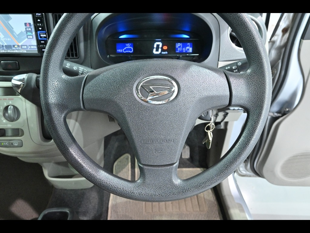 DAIHATSU MIRA E S 2011