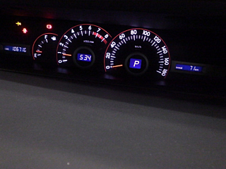 TOYOTA VOXY 2008
