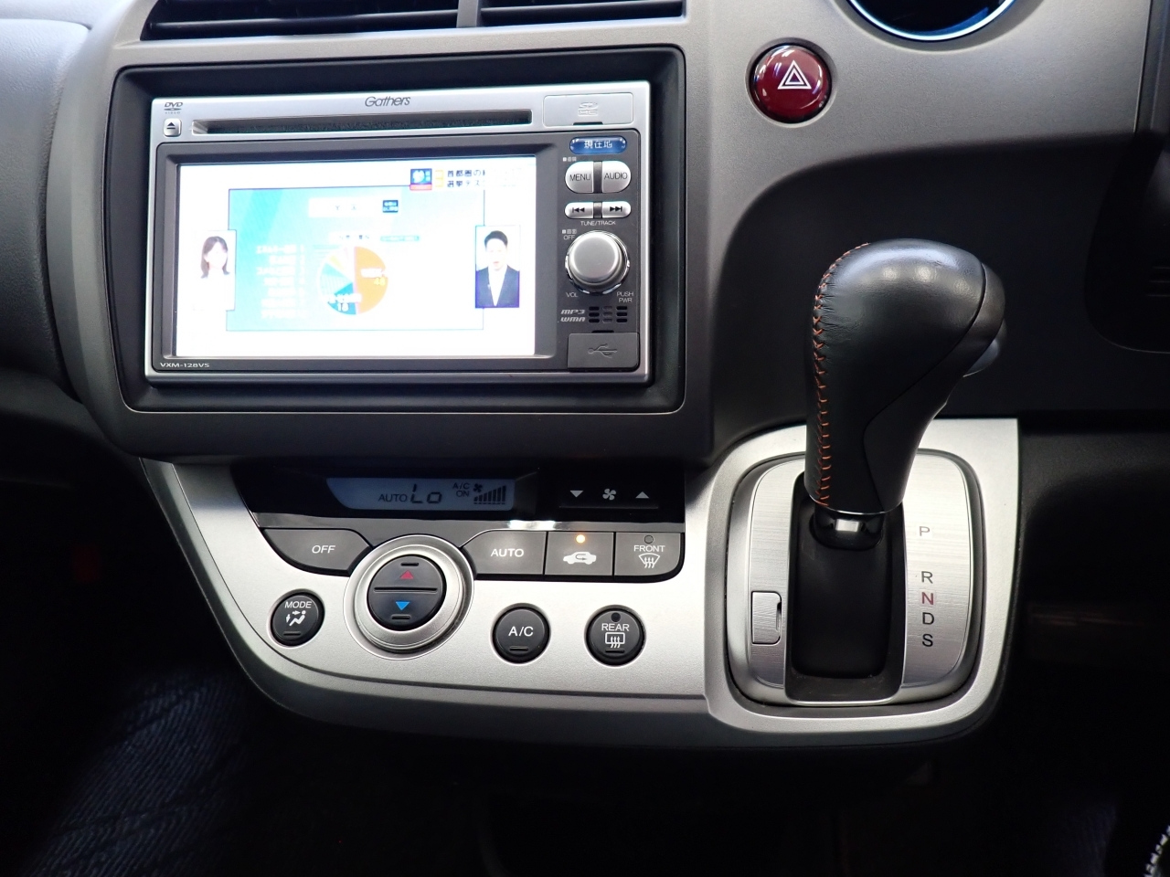 HONDA STREAM 2012