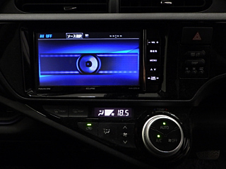 TOYOTA AQUA 2016