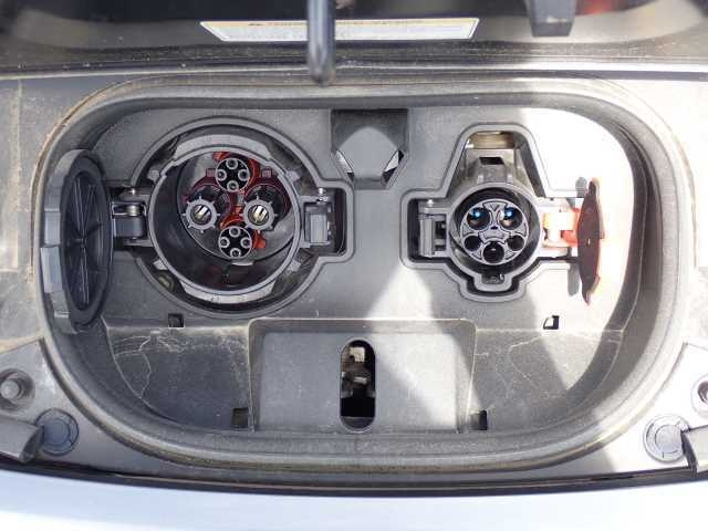 NISSAN LEAF 2019