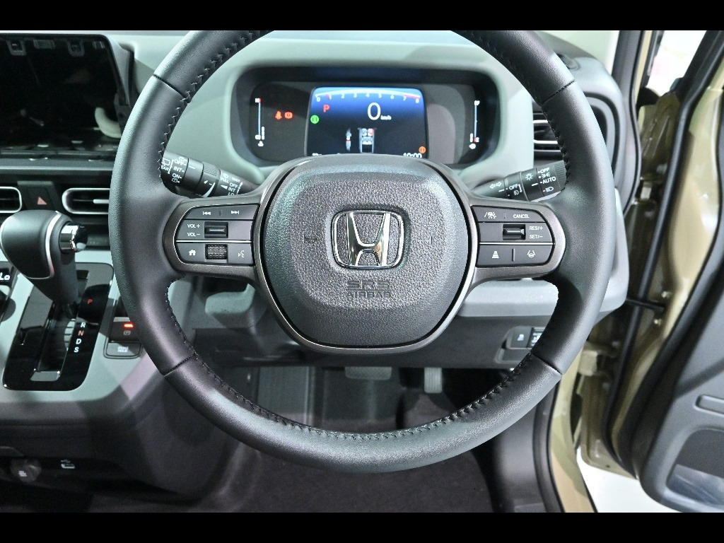 HONDA FREED 2025