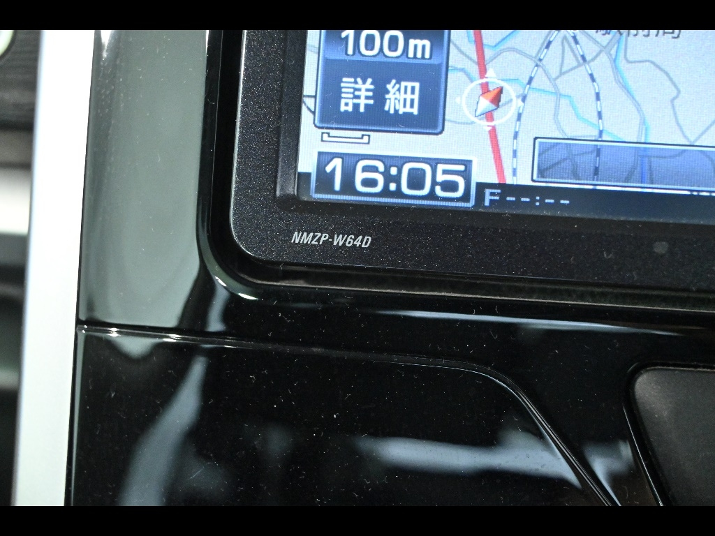 DAIHATSU TANTO 2014