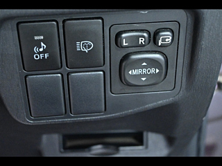 TOYOTA PRIUS 2012