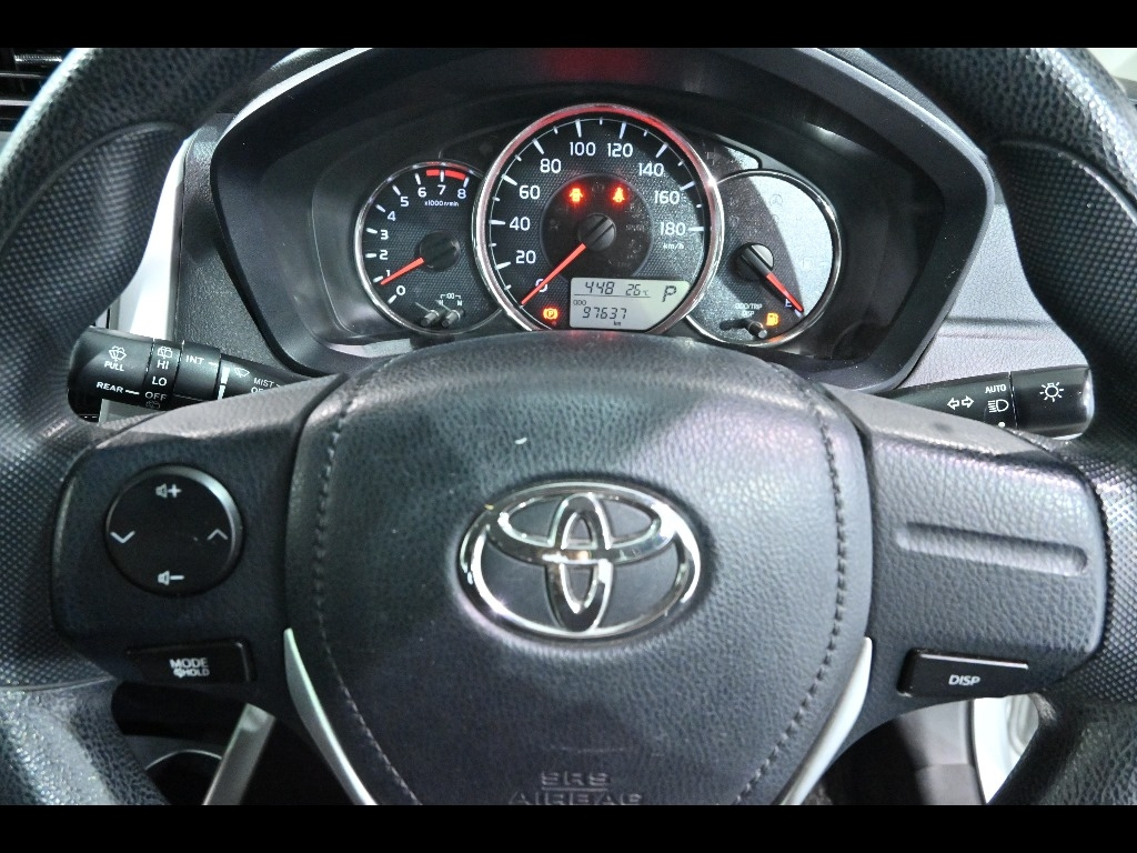 TOYOTA COROLLA FIELDER 2016