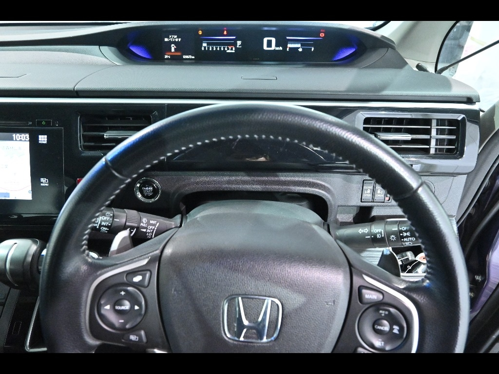 HONDA STEP WAGON 2015