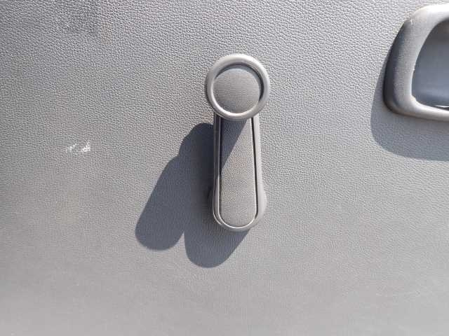 DAIHATSU HIJET VAN 2011