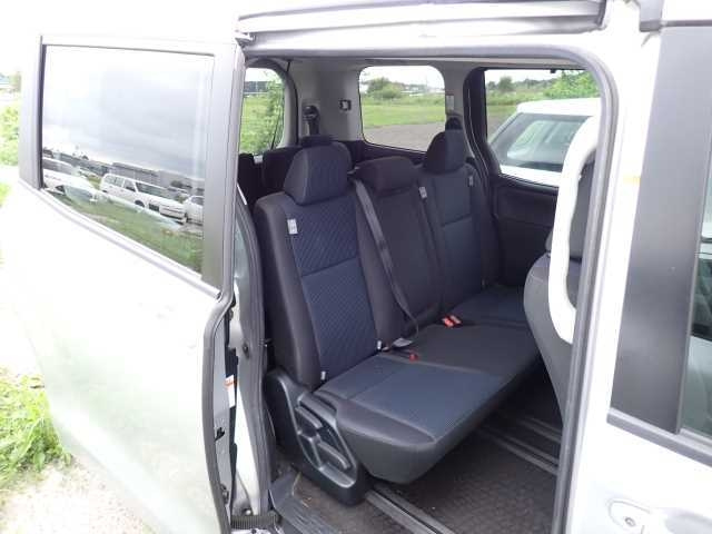 TOYOTA NOAH 2018