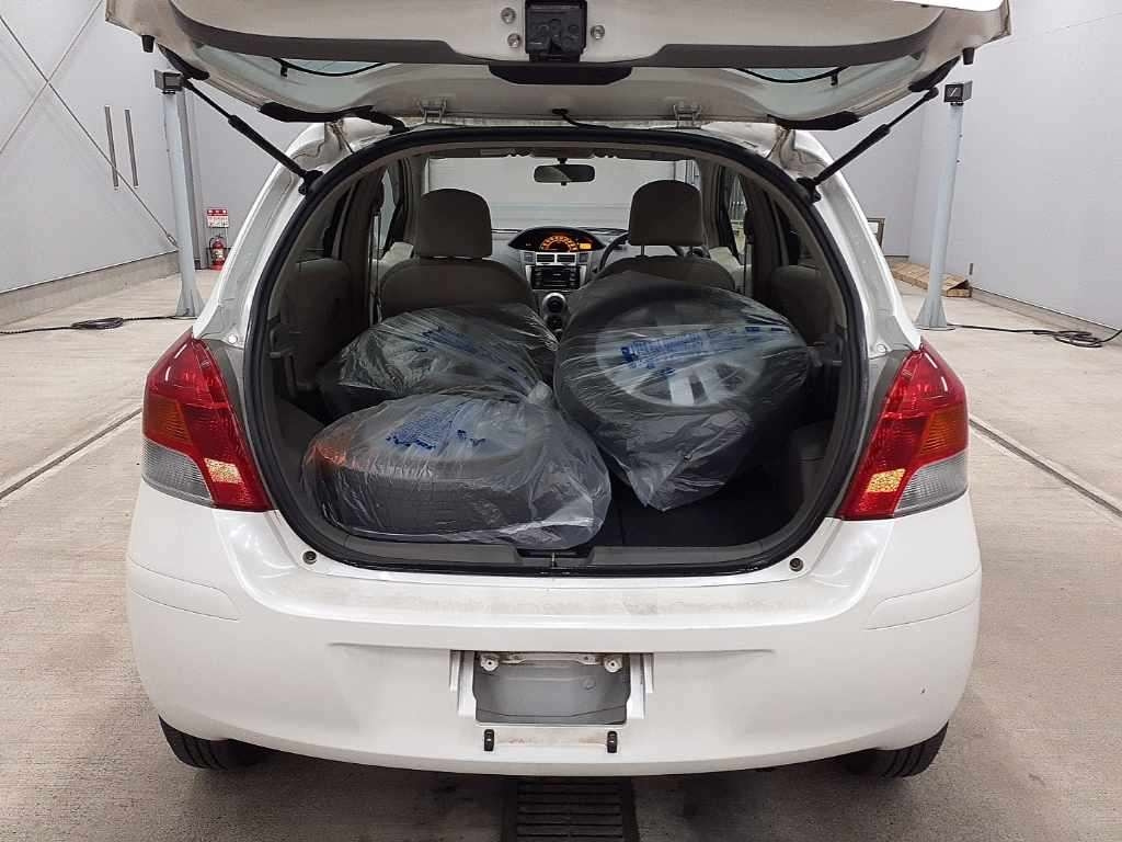 TOYOTA VITZ 2008