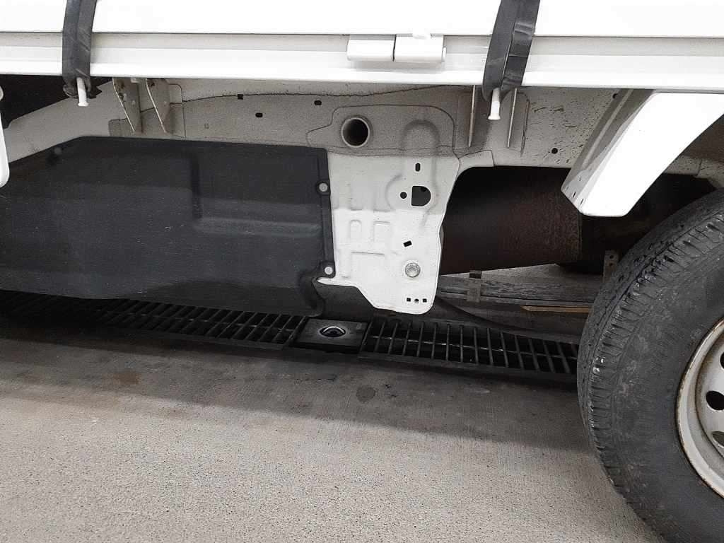 NISSAN CLIPPER TRUCK 2017