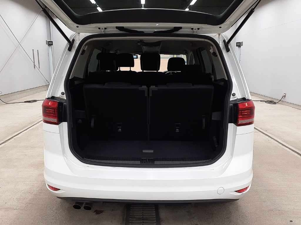 VOLKSWAGEN GOLF TOURAN 2016