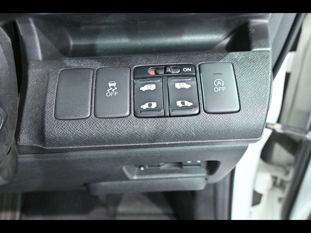 HONDA STEP WAGON 2012