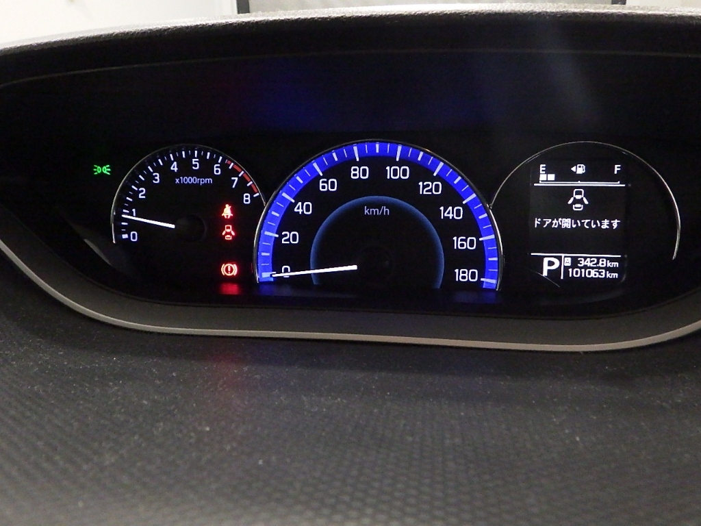 MITSUBISHI DELICA D2 2016