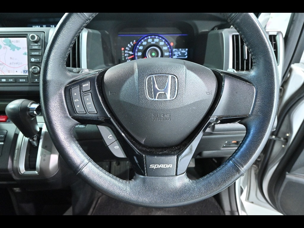 HONDA STEP WAGON 2011