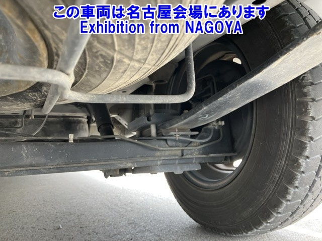 NISSAN NV200 2019