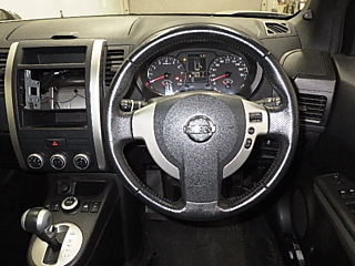 NISSAN X-TRAIL 2012