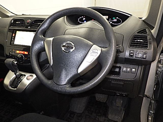 NISSAN SERENA 2012