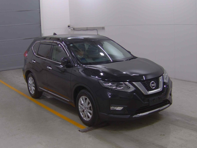 NISSAN X-TRAIL 2018