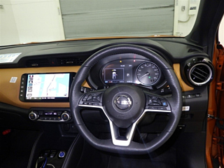NISSAN KIX 2022