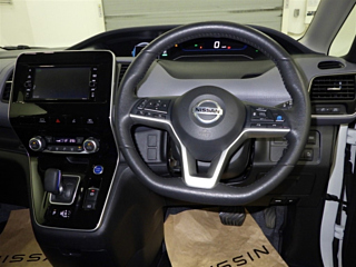 NISSAN SERENA 2023
