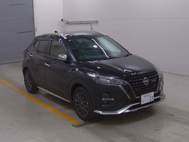 NISSAN KIX 2023