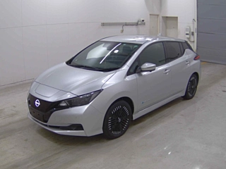 NISSAN LEAF 2022