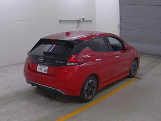 NISSAN LEAF 2022