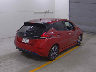 NISSAN LEAF 2017